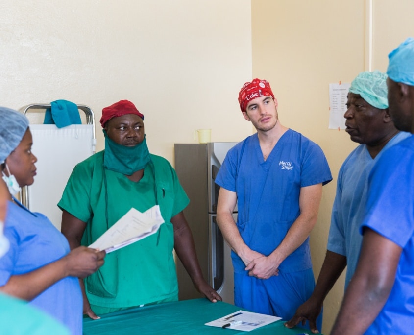 cma180109-mcb-training-limbe-who-checklist-white-st001-hi
