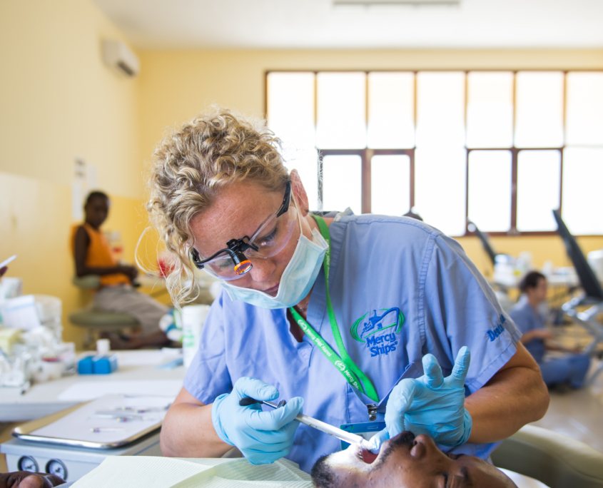 Photo Credit Ruben Plomp, Anette SKULAND (NOR), Dentist