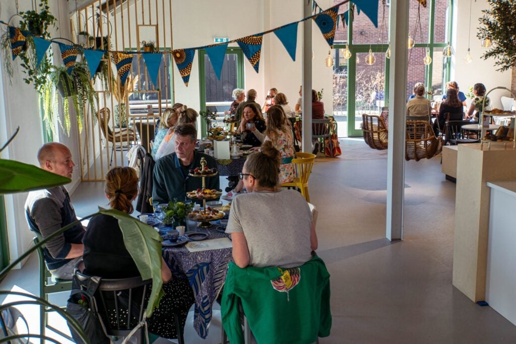 Een afbeelding van de high tea voor verpleegkundigen